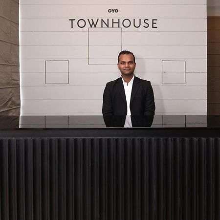 Townhouse Function Inn Near Chaudhary Charan Singh International Airport 러크나우 외부 사진