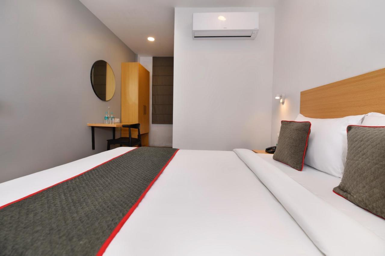 Townhouse Function Inn Near Chaudhary Charan Singh International Airport 러크나우 외부 사진